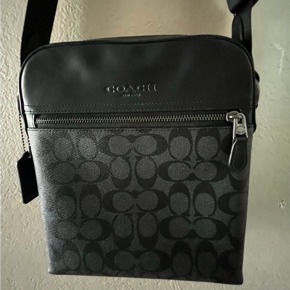 Coach Men’s Body Bag - Picture 4 of 5